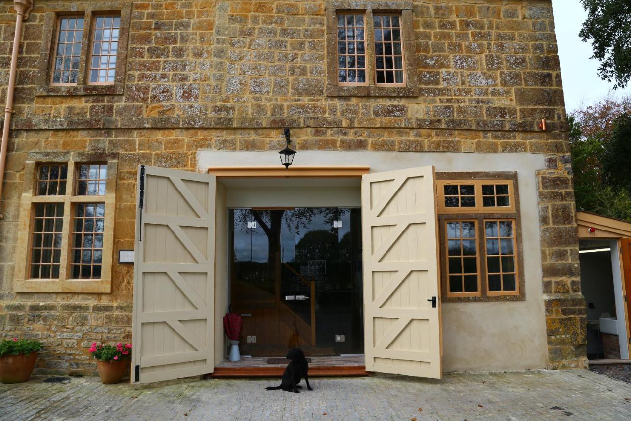 North Cadbury Court Coach Houses Exterior photo